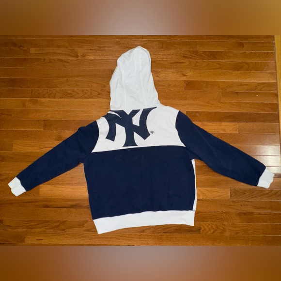 Yankees Hoodie Zip Up - Picture 3 of 4